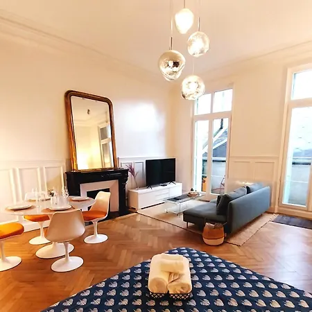 Le Carre Bleu - Confort - Centre-ville Apartman